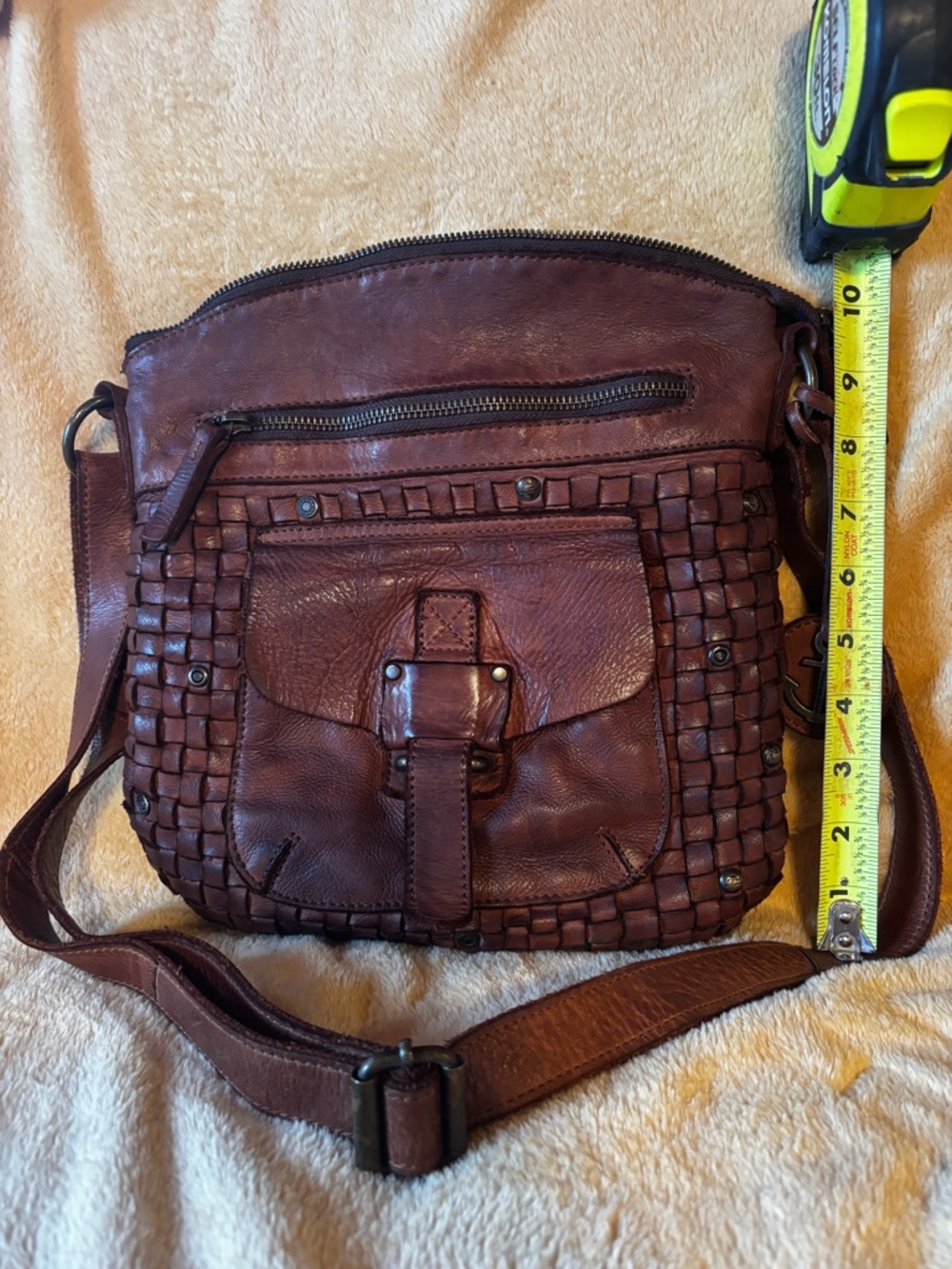 Harbor 2nd Brown leather Crossbody with woven front panel - SO CUTE AND BOHO